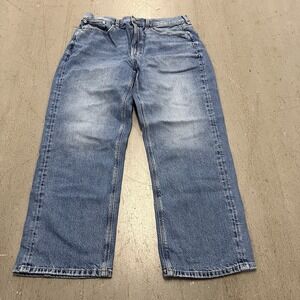 American Eagle Womens Strigid Distressed Light Wash Mom Jean Size 12 Campus Core